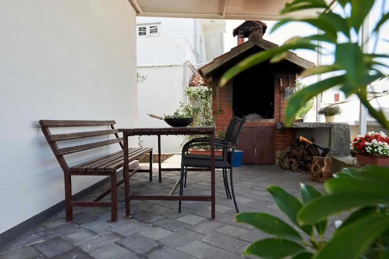 Studio Apartment In Seget Vranjica With Terrace, Air Conditioning, Wifi, Washing Machine 5052-2 0*,