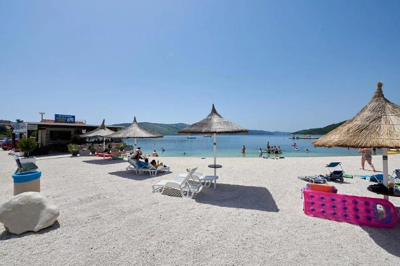 Studio Apartment In Seget Vranjica With Terrace, Air Conditioning, Wifi, Washing Machine 5052-2